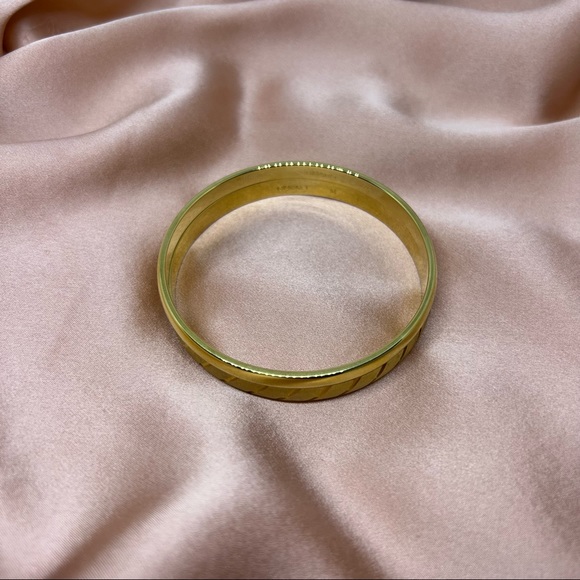 Vintage Monet Medium Set of Two Gold Toned Bangles - Picture 3 of 8